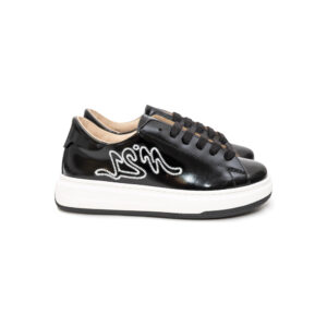 Sneaker N21