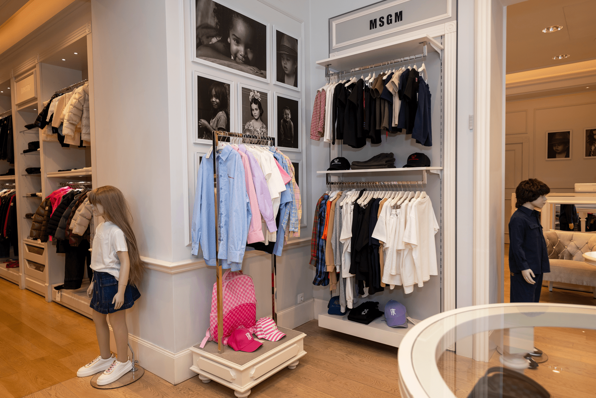 m2608Store_IMG03