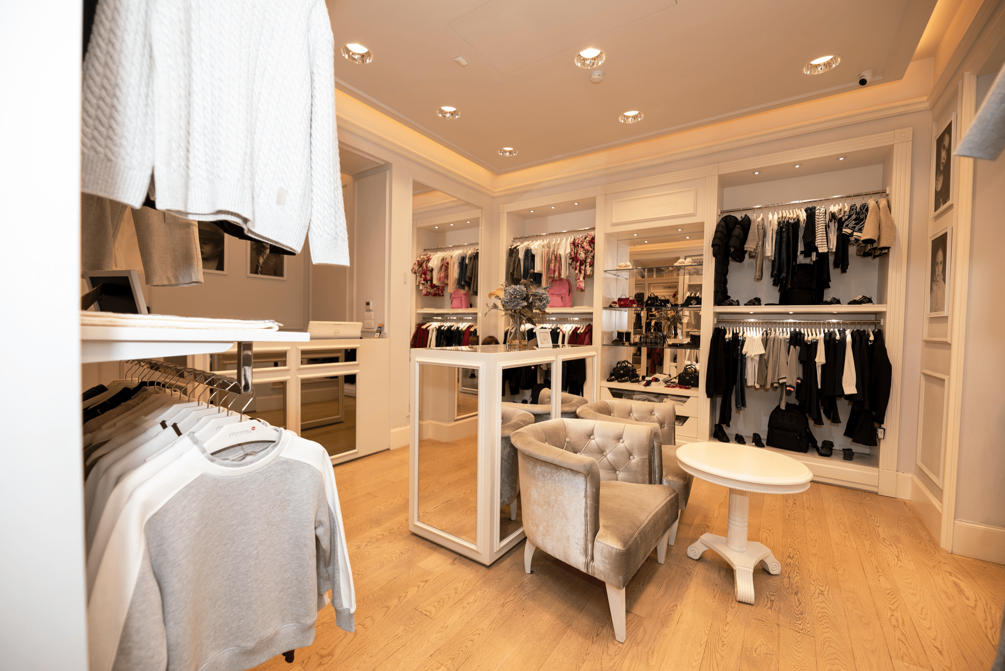 m2608Store_IMG08